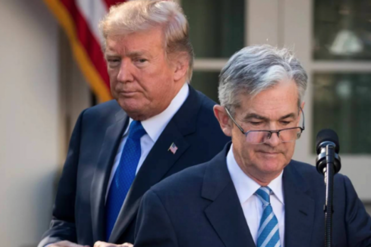 Trump'tan Fed Başkanı Powell'a hakaret: Hiçbir fikri olmayan bir aptal