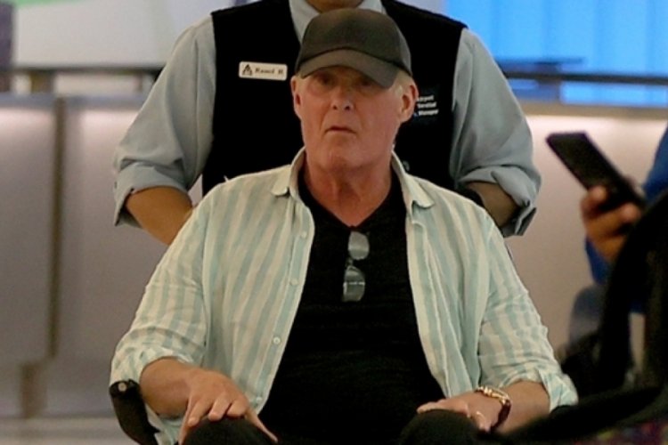 'Kara Şimşek' yıldızı David Hasselhoff tekerlekli sandalye ile endişelendirdi