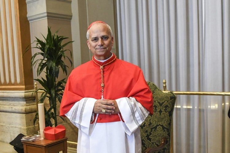 Vatikan, Katolik dünyasının yeni Papa'sını açıkladı