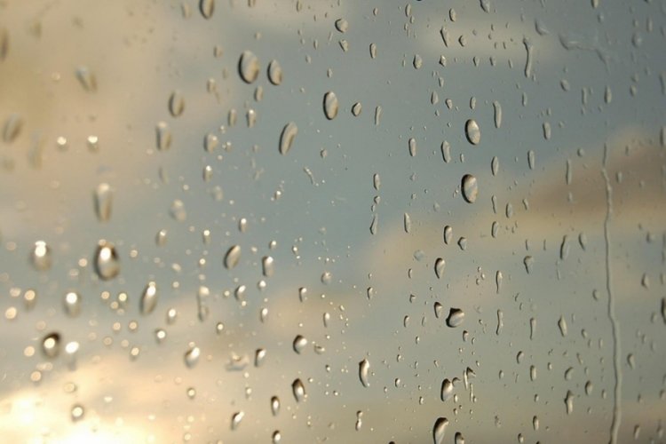 Samsun'da sağanak yağmur ve dolu hayatı olumsuz etkiledi