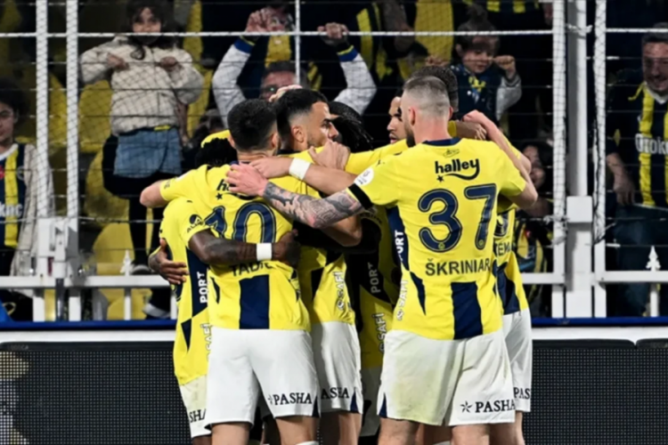 Fenerbahçe Başakşehir'e yenilirse veya berabere kalırsa Galatasaray şampiyon mu?