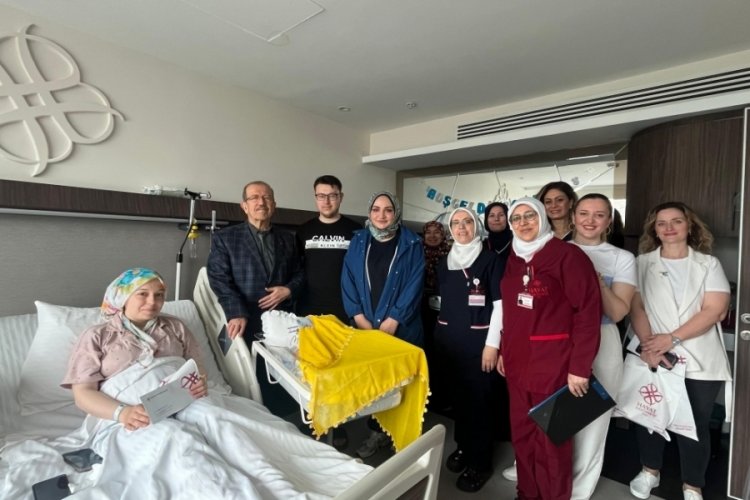 Bursa Hayat Hastanesi'nde anneler günü kutlaması