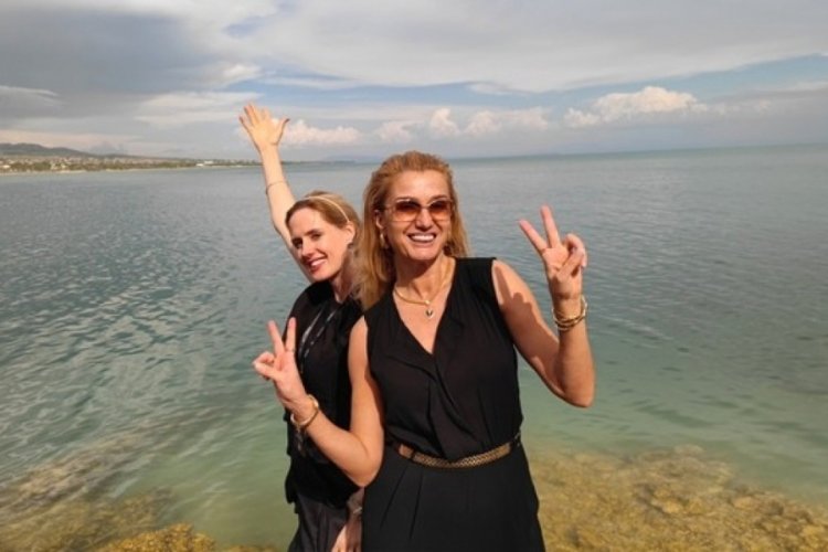 Wilma Elles ile Tuğba Özay Van Gölü'ne gitti