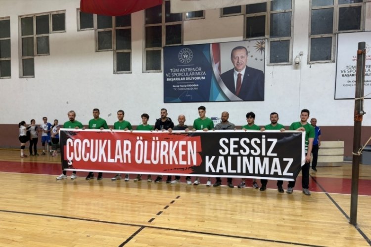 Bursa Orhangazi Voleybol Turnuvası'nda Filistin'e destek mesajı