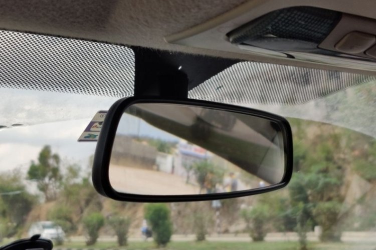 Otomobil camlarındaki siyah noktalar ne işe yarar?