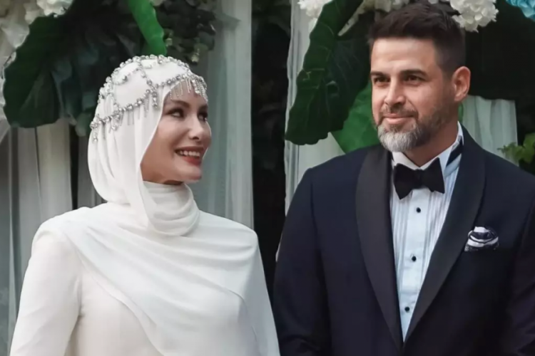 Aşk dolu paylaşım! Nota yorum yağdı