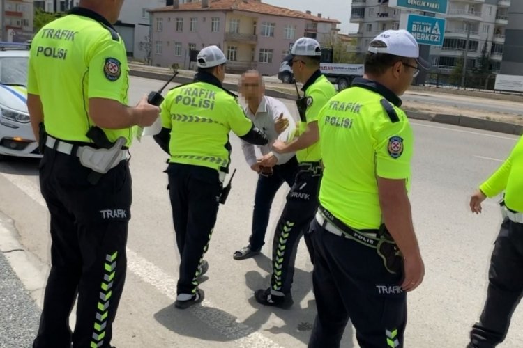 Plakasını bantla kapatan sürücüden ilginç savunma