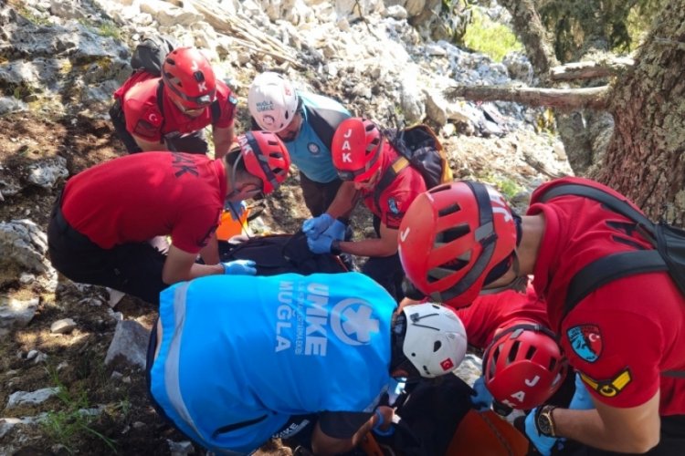 Fethiye'de Alman turist, yamaç paraşütü kazasında hayatını kaybetti