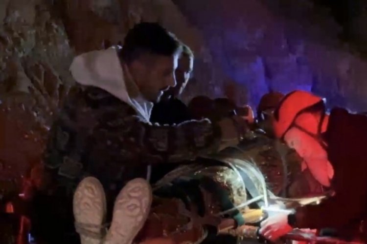Çankırı Kalesi'nden kayalıklara düştü, ekipler seferber oldu