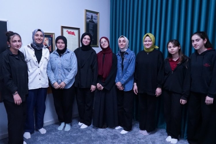 Bursa'da İmam Hatip öğrencilerinden dijital çağa ayak uyduran proje