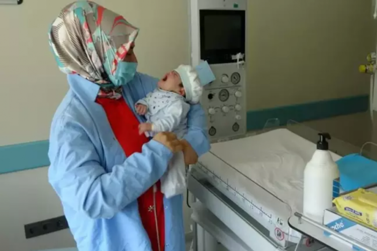 Dünyada sadece 7 kez yaşanan vaka!