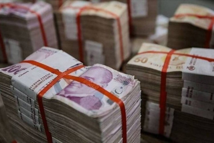 Bütçe nisanda 175 milyar TL açık verdi