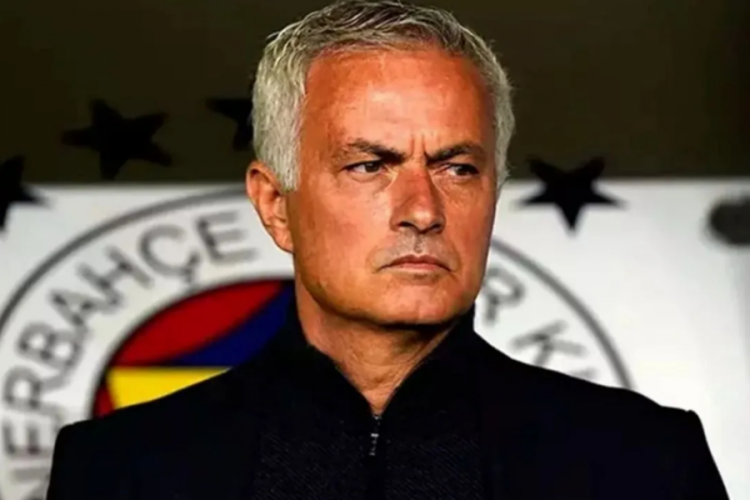 Fenerbahçe'de Mourinho defteri kapanıyor mu? Portekiz'den açıklama geldi!