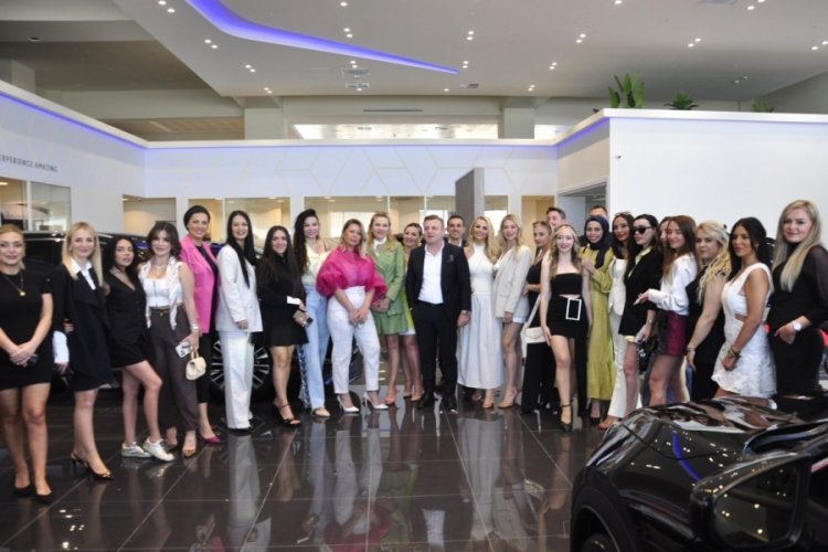 Esra İlknur Tekmen'in ev sahipliğinde Lexus Daveti, ünlüler geçidine döndü