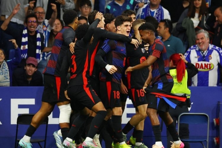 Barcelona, La Liga'da şampiyonluğa ulaştı