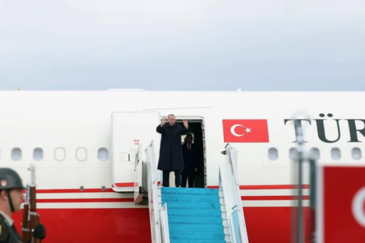 Erdoğan, Arnavutluk'a gitti