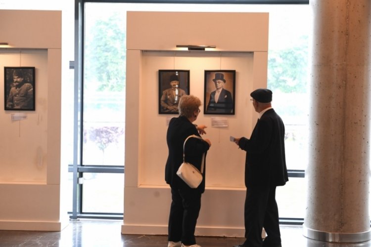 Bursa'da 'Kurtuluştan Kuruluşa Unutulmayanlar Sergisi' açıldı