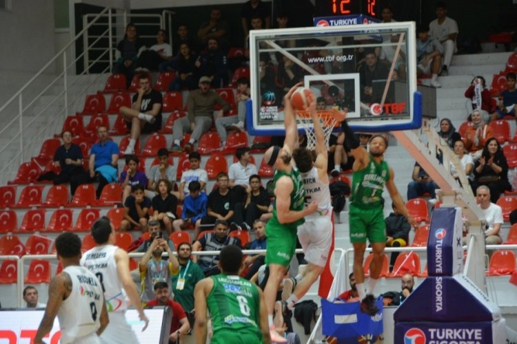 Bursaspor Yörsan play-in'de!