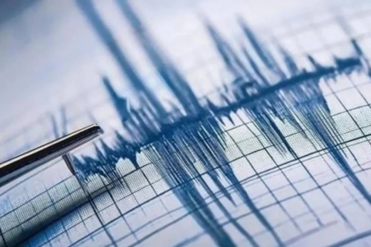 Yunanistan'da korkutan deprem Ege'yi salladı: İzmir'de hissedildi