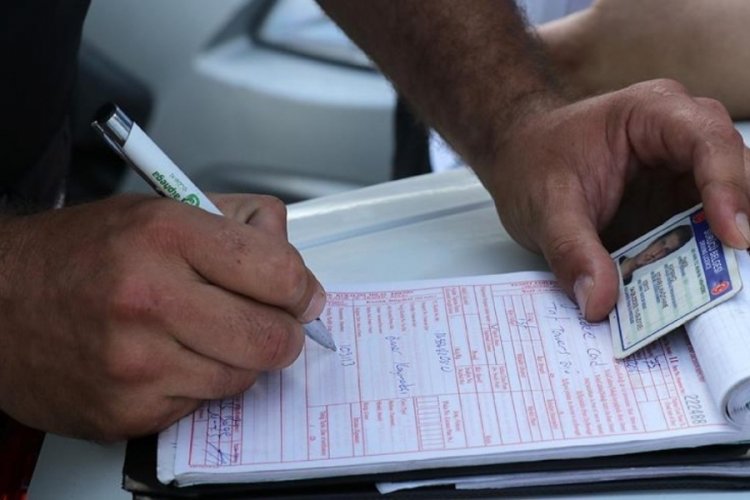 Sürücüler dikkat! Trafikte bu hatayı yapan 8 bin lira ceza ödüyor