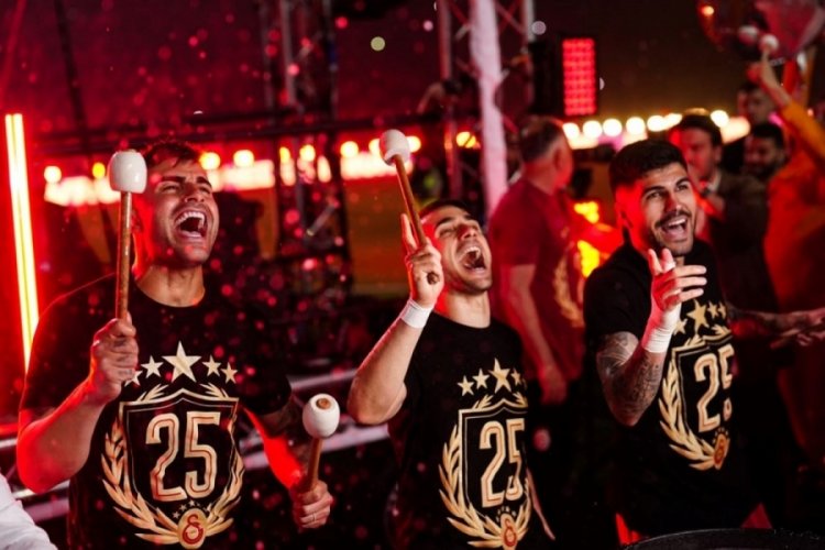 Galatasaray'da şampiyonluk kutlamasının planı belli oldu: Dünyaca ünlü sanatçı geliyor