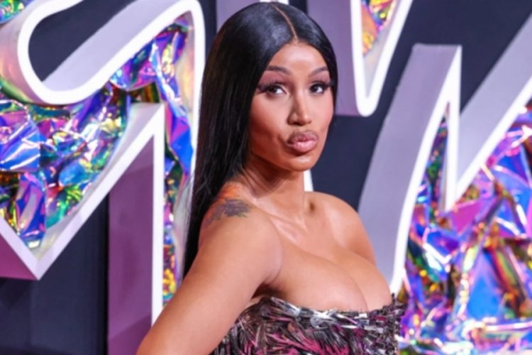 Cardi B'nin Hürrem Sultan hayranlığı devam ediyor
