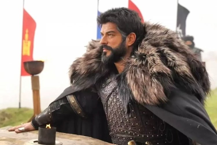 Burak Özçivit aşka geldi!