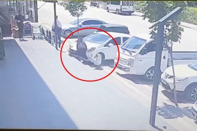 Fren yerine gaza bastı, lise öğrencisi aracın altında kaldı
