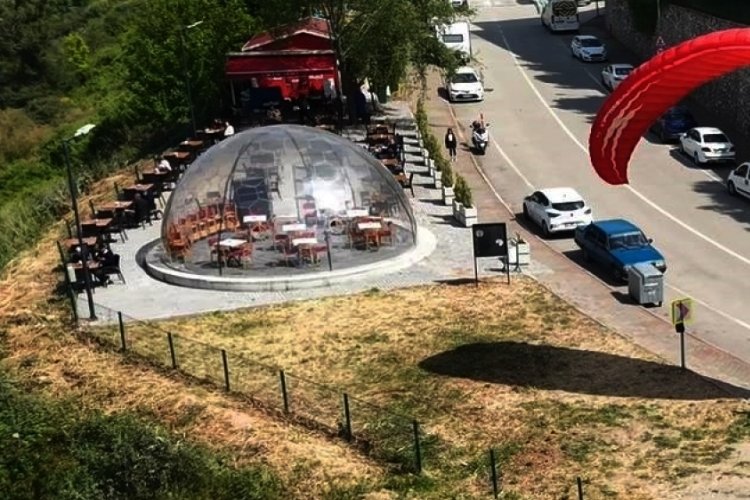Bursa'da şaşırtan görüntü: Evine havadan gitti!