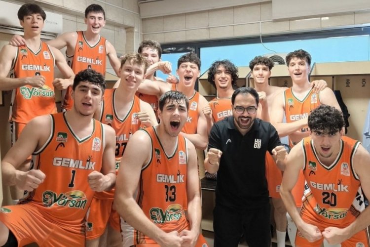 Gemlik U18 Basket çeyrek finalde!