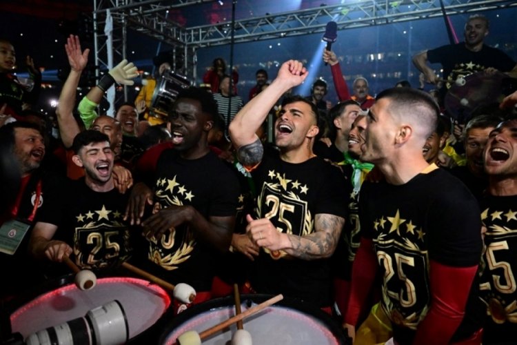 Galatasaray'ın şampiyonluk kutlamasında sahne alacak sanatçılar belli oldu