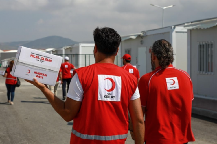 Türk Kızılay ihtiyaç sahiplerine yıl boyunca kurban eti ulaştıracak
