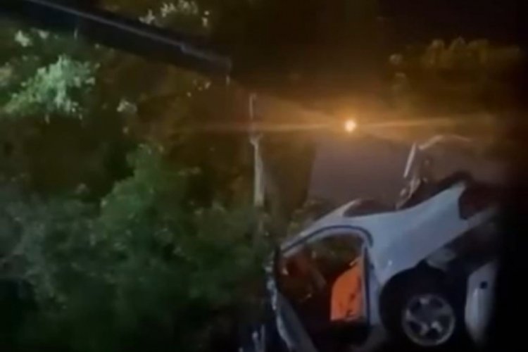 Bursa'da direksiyon hakimiyetini kaybetti! Bahçeye uçtu