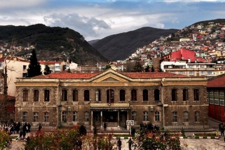 Bursa'nın köklü lisesinde eski mezunlar buluşuyor!