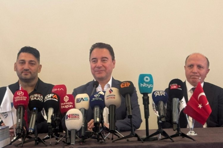 Babacan: Yeşilin griye çaldığı bir Bursa haline geldi