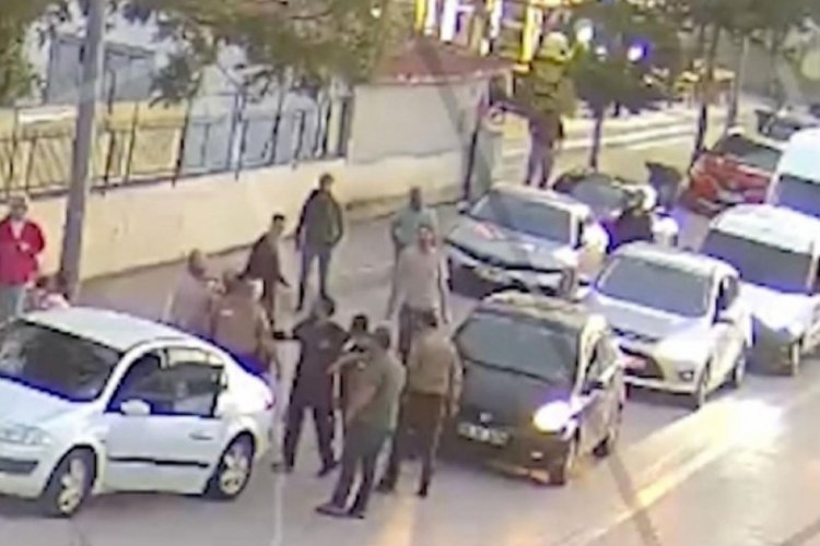 Bir annenin trafikteki panik anı!
