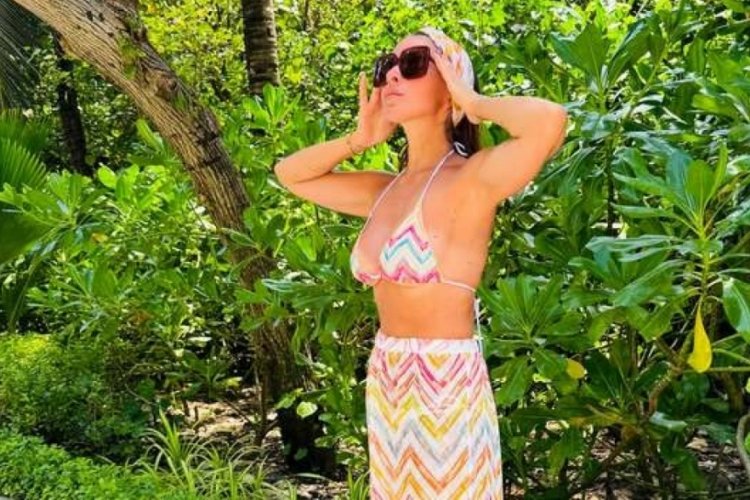 Hadise'nin Maldivler kaçamağı