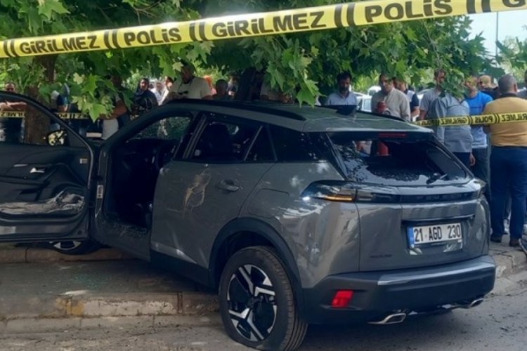 Hastane bahçesinde feci olay: Dinlenenlerin arasına daldı