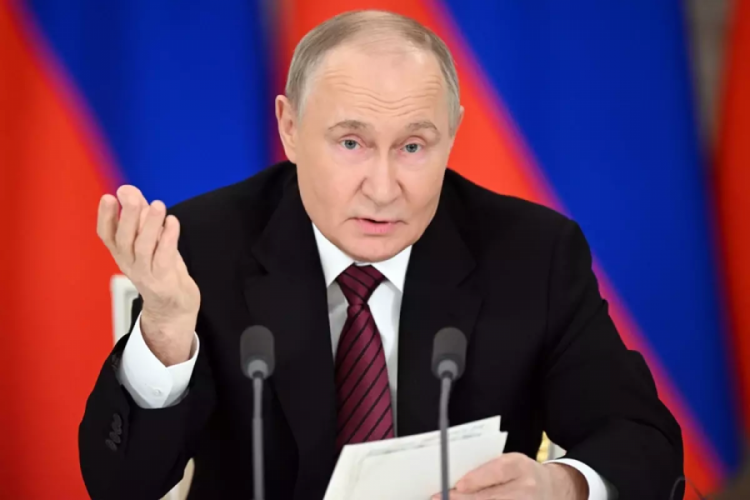 Putin, ABD'li dünya devlerini hedef aldı!