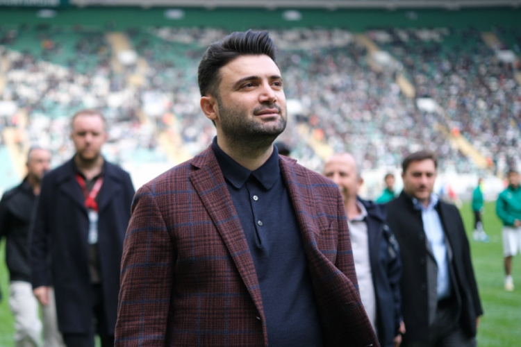 Bursaspor Başkanı Enes Çelik sosyal medyadan isyan etti!