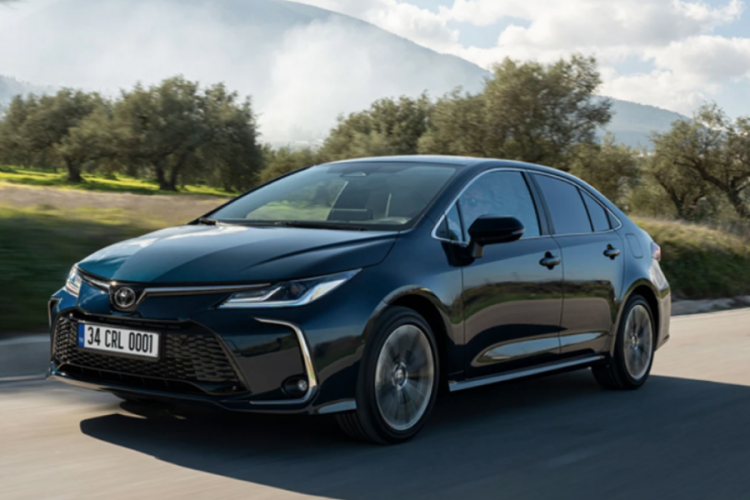 Toyota'dan Corolla kararı!