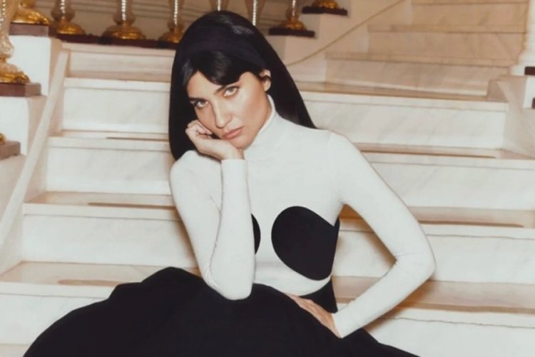 Tuba Büyüküstün tatilde!
