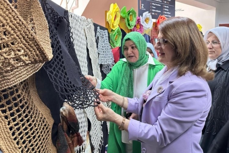 Bursa'da Çalılı kadınlar el emeklerini sergiledi