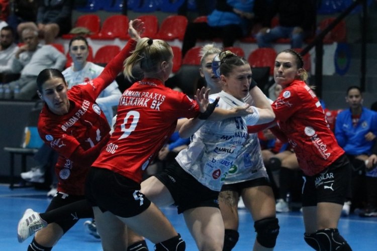 Bursa Büyükşehir Belediyespor Kadın Hentbol Takımı transfer çalışmalarına başladı