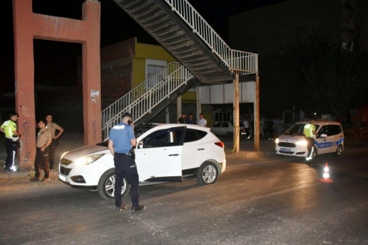 Polise ateş açıp kaçmaya çalıştı, kıstırıldığı evde çatışmaya girdi
