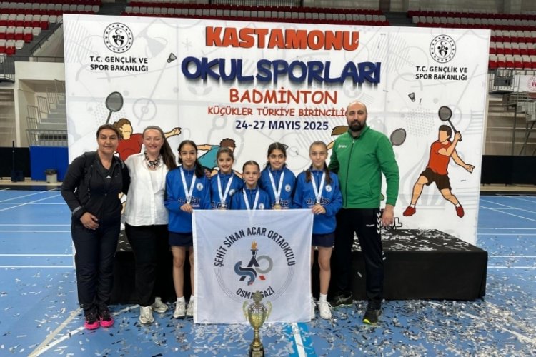 Osmangazili badmintonculardan namağlup şampiyonluk