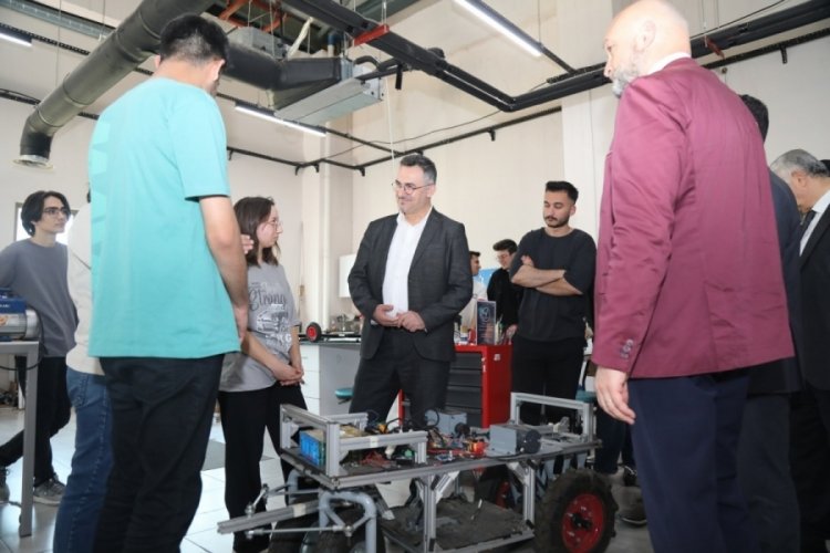 BTÜ'lü gençler TEKNOFEST'e damga vurmaya hazırlanıyor