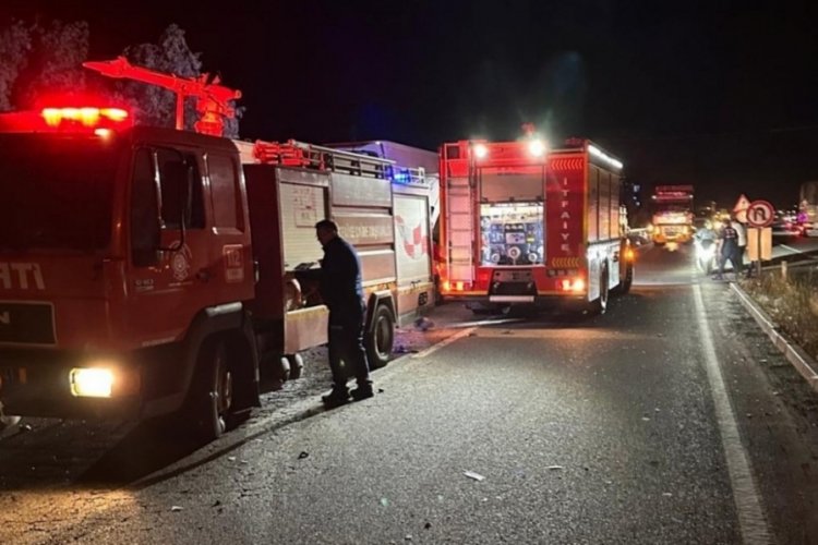 Balıkesir'de zincirleme kaza: 5 yaralı