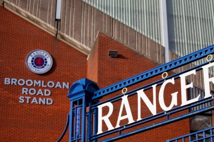 Rangers'ta hisseler el değiştirdi!