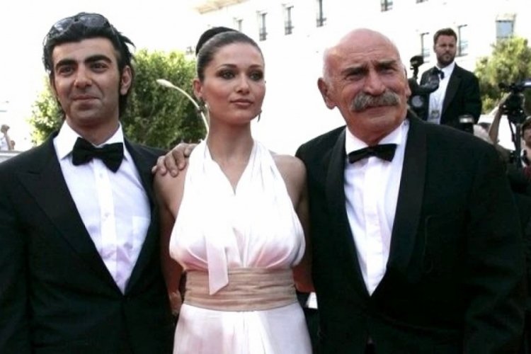 Nurgül Yeşilçay'ın çok konuşulan Cannes göndermesi